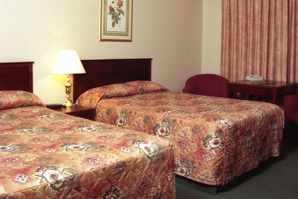 Sandman Hotel Quesnel Quarto foto